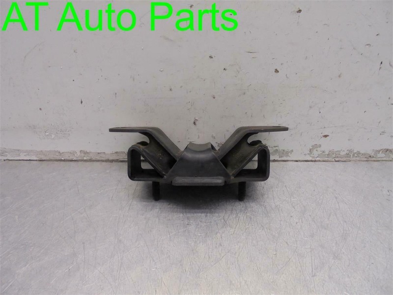 2002-2006 Dodge Ram & Durango Chrysler Aspen Transmission Mount OEM 52855231AA