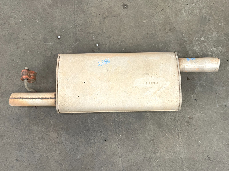 ⭐2003-2006 CHEVROLET SSR ENGINE REAR EXHAUST MUFFLER SYSTEM W/ PIPE OEM LOT2686