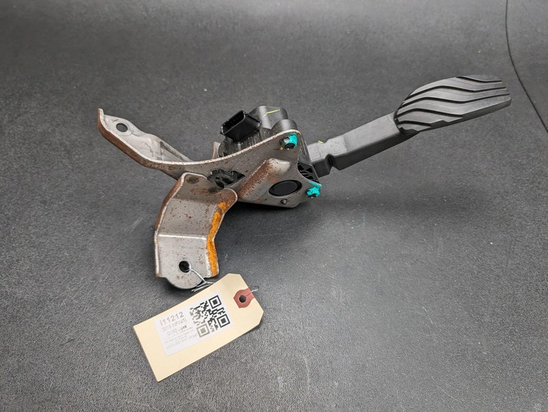 Gas Accelerator Pedal 2019 Infiniti QX50 18002-6CA0A 2020 2021 2022 2023 2024