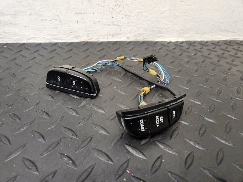 97-04 Ford Excursion Cruise Control Switch OEM F81Z-9C888-AB