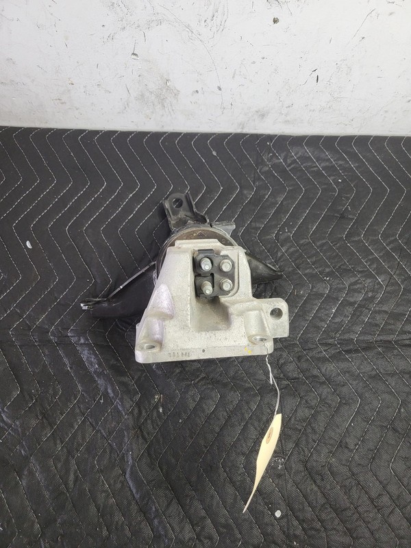 Used Oem Kia Transmission Mount Support Bracket 2022 2.5L 2WD for Sorento 21-24