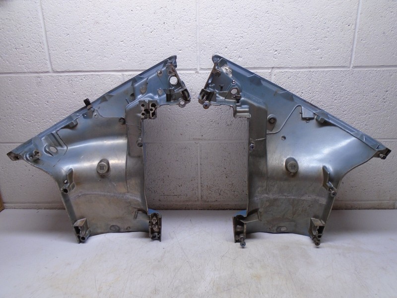 K1a EVINRUDE JOHNSON 9.5HP OUTBOARD LOWER COVER ASSEMBLY 381823 381824