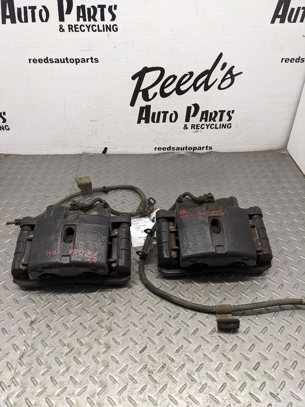 Caliper Rear PAIR Passenger Right Driver Left 00-13 SUBURBAN 2500 1180255
