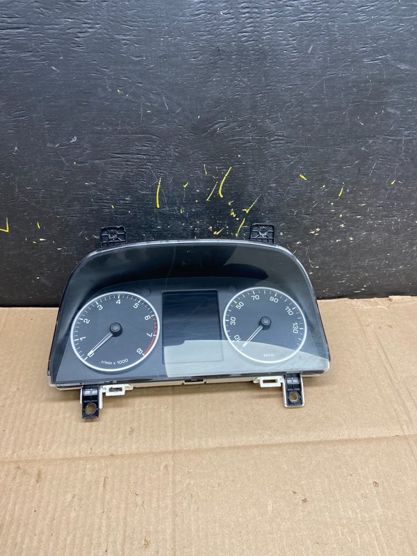 2010 2011 2012 Land Rover Range Rover Speedometer Cluster Gauge Oem y2235 DG