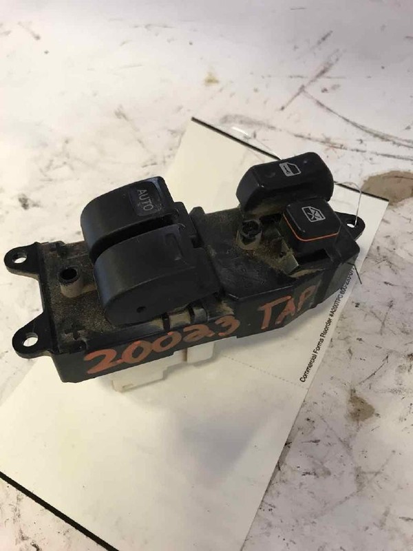 Door Switch Front TOYOTA SIENNA 01 02 03