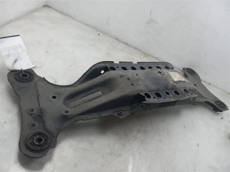 09-12 TOYOTA HIGHLANDER 2.7L FWD AT REAR CROSSMEMBER / SUBFRAME