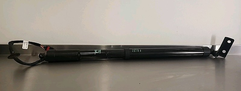 817701U500 | 2013 - 2015 Kia Sorento Right Power Lift Gate Strut OEM Electric
