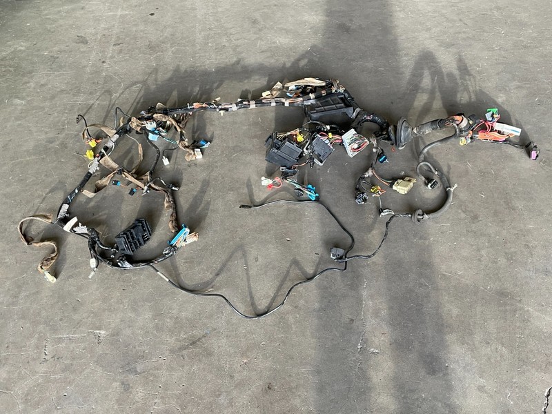 2003-2007 Hummer H2 Dash Dashboard Instrument Panel Wire Wiring Harness 1630 OEM