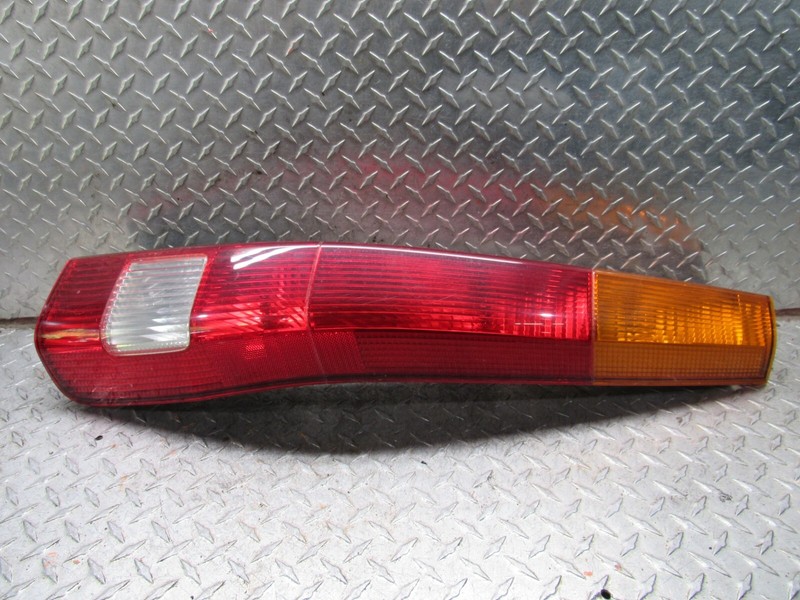 02 03 04 HONDA CR-V RIGHT REAR PASSENGER TAIL LAMP LIGHT JAPAN BUILT