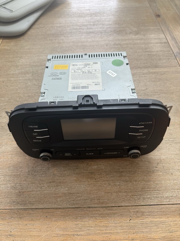 2014-2016 Kia Soul Am Fm Cd Player Radio Receiver 96160-b2020ca