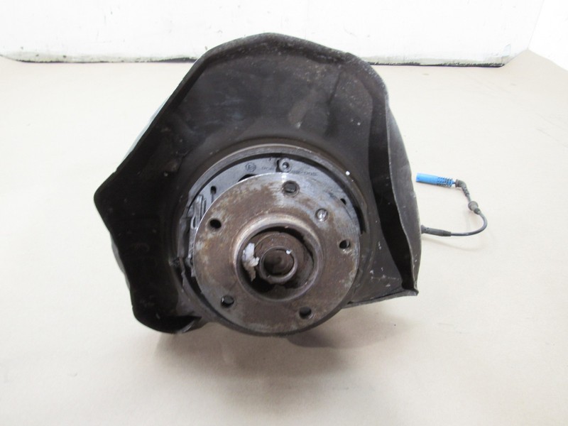 BMW E64 650i 2007 RWD Rear Right Passenger Spindle Knuckle Hub W/ Axle 06-10 *:O