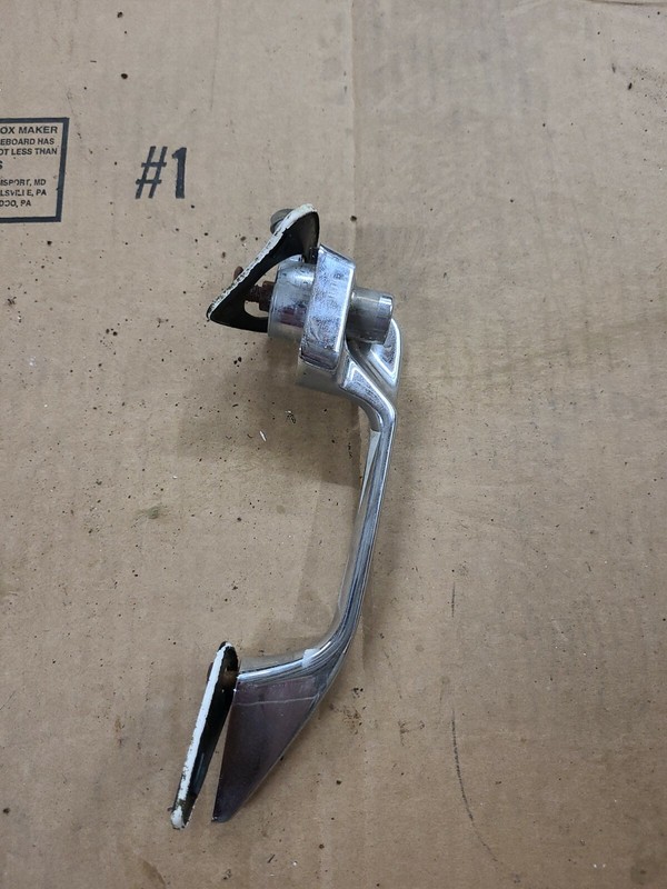 MERCEDES BENZ 220 D/8W115 PASS RIGHT REAR DOOR HANDLE EXTERIOR
