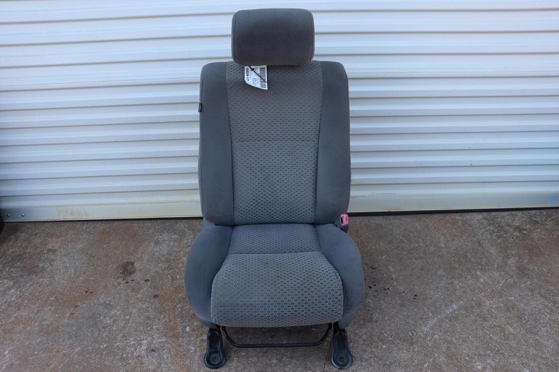 2010-2013 TOYOTA TUNDRA SR5 FRONT RIGHT PASSENGER MANUAL SEAT CLOTH GRAY OEM