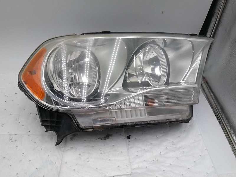 Used Right Headlight Assembly fits: 2013 Dodge Durango halogen chrome bezel Righ