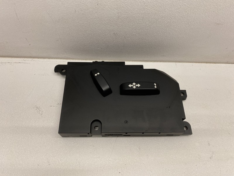 2008-2011 VOLVO V50 RIGHT FRONT SEAT POWER SWITCH CONTROL OEM