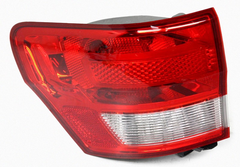 OEM Left Driver Side Halogen Tail Lamp For Jeep Grand Cherokee 55079421AG