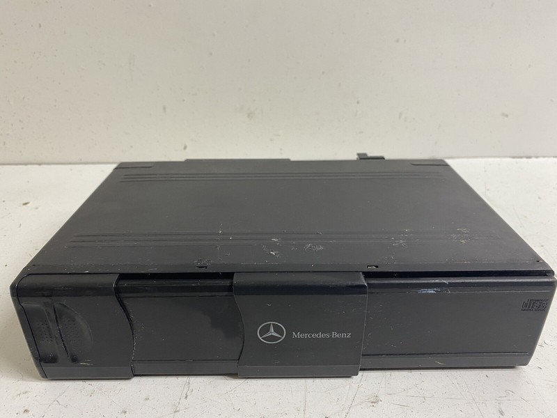 1999 Mercedes ECLASS CD Disc Changer E300D E320 E430 E55 Radio Stereo Oem