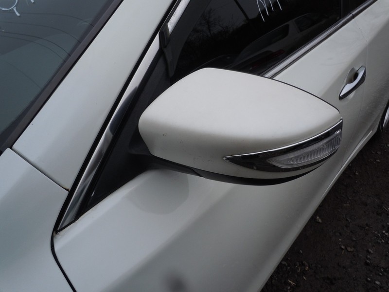 2013-2018 Nissan Altima Sedan Power Door Mirror Driver Left LH Non-Heated QAB
