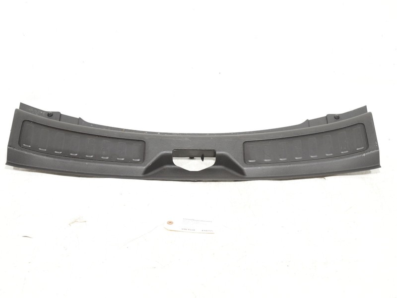 2015-2019 Land Rover Discovery Sport L550 REAR Trunk Sill Scuff Plate OEM