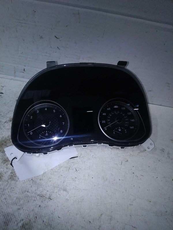 2019 Hyundai Elantra Speedometer Gauge OEM Red 50000 Miles NJ25-19319-476965