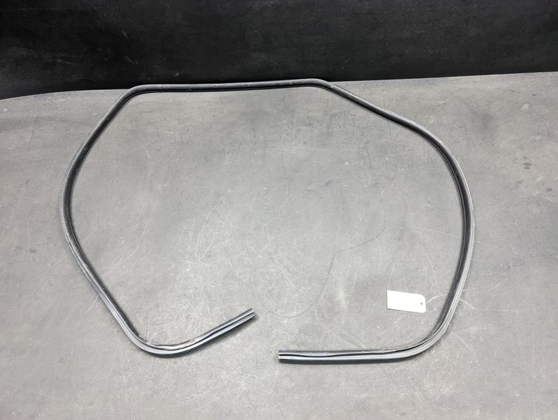 Rear Right Door Body Weatherstrip 2016 Dodge Journey 5076860AE 2012 2013 - 2020