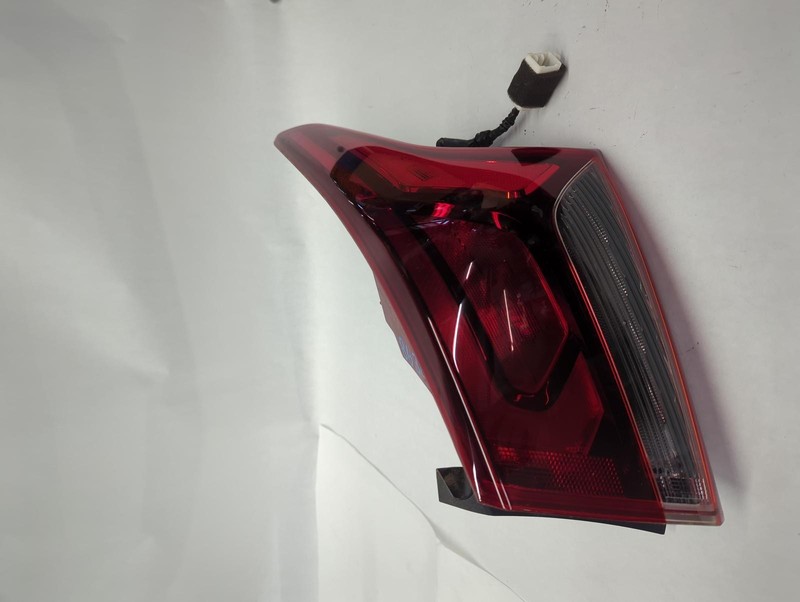 18-'22 HYUNDAI ACCENT Sedan passenger outer Taillight incandescent OEM Grade A!