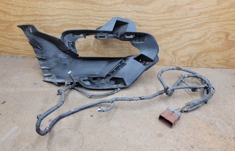 2018 2019 2020 FORD EXPEDITION Front Bumper Right Support Air CurtDuct Cover OEM