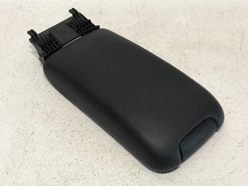 01-05 Mercedes C230 Center Console Black Leather Armrest Top Lid OEM