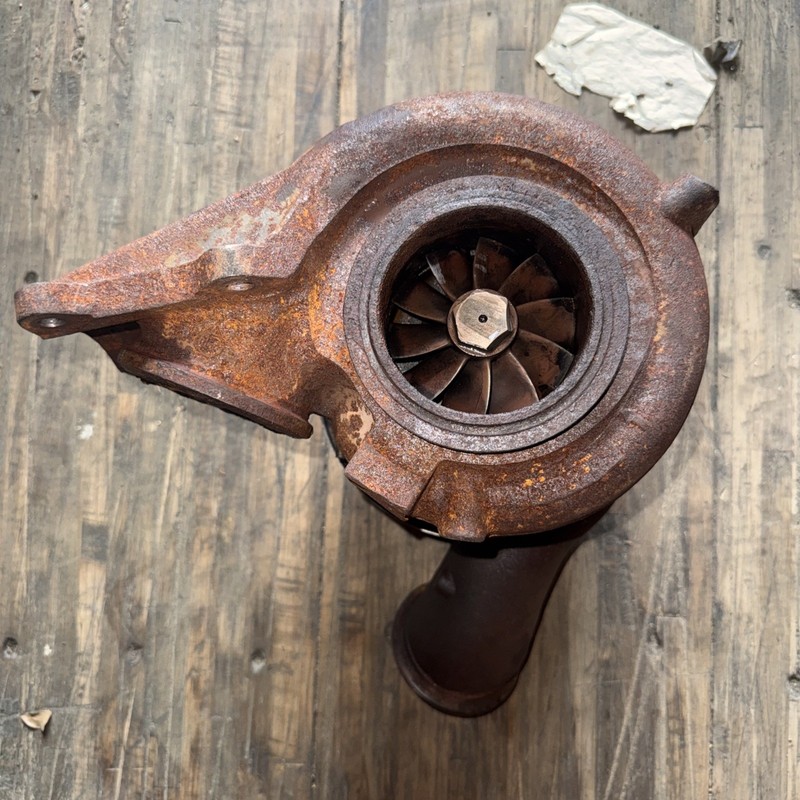CATERPILLAR C13 Turbocharger. P/N: 353-9900.
