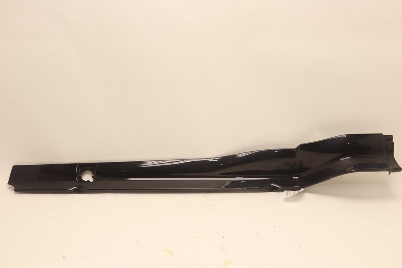 2017-2025 FREIGHTLINER CASCADIA 126 LEFT DRIVER SIDE ROCKER PANEL OEM