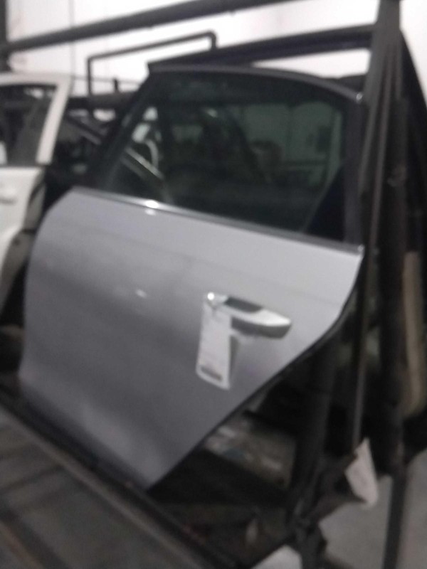 2015 Volkswagen Passat Left Rear Door Silver OEM 395642 81K Miles