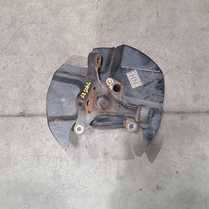 99-05 Mazda Miata MX-5 Front Knuckle Spindle Passenger Side RH OEM Aa7405