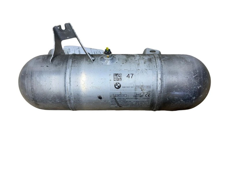 2016-2019 BMW 750I Air Ride Suspension Large Vacuum Tank Reservoir