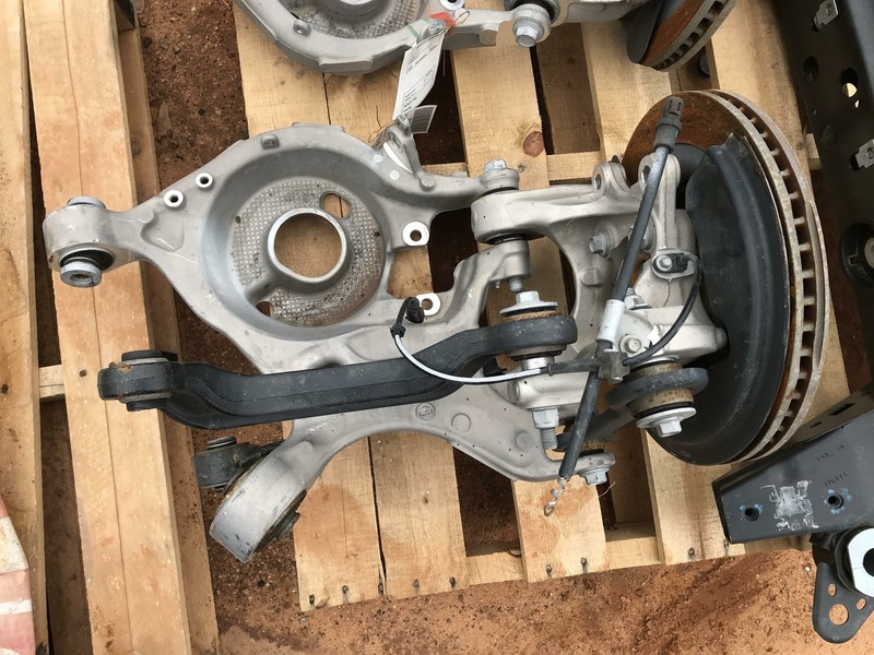 18 19 FORD MUSTANG 5.0L REAR LEFT DRIVER SIDE SUSPENSION ASSEMBLY OEM