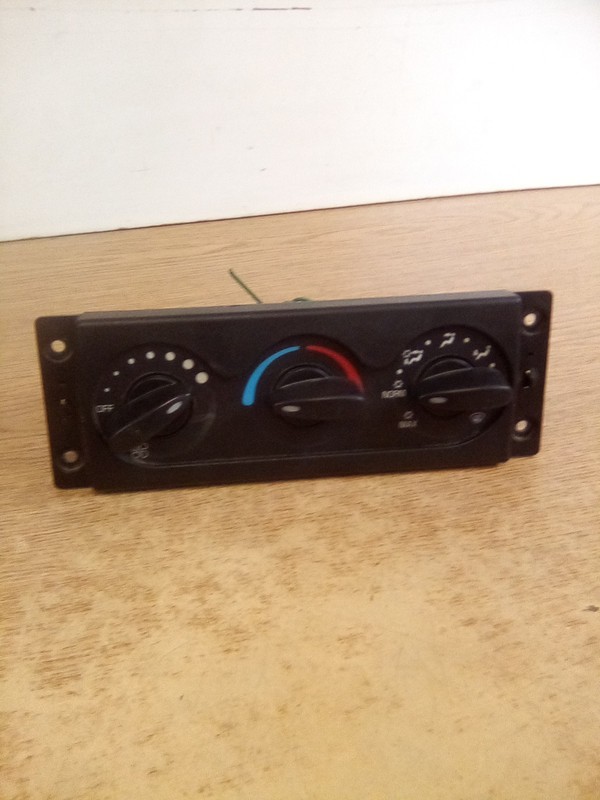 2009 International Prostar Climate Control