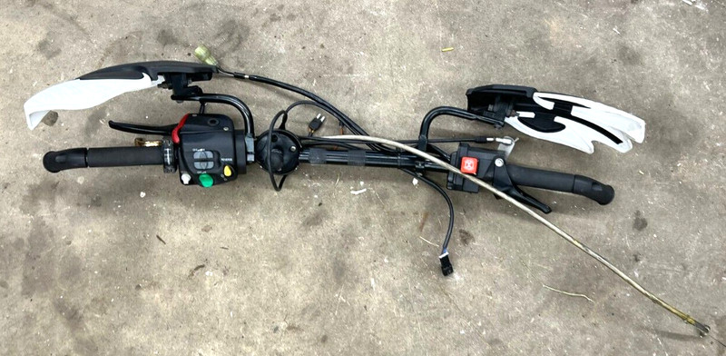 Polaris Switchback IQ 600 700 800 Dragon RMK Handlebar Assy 2683859
