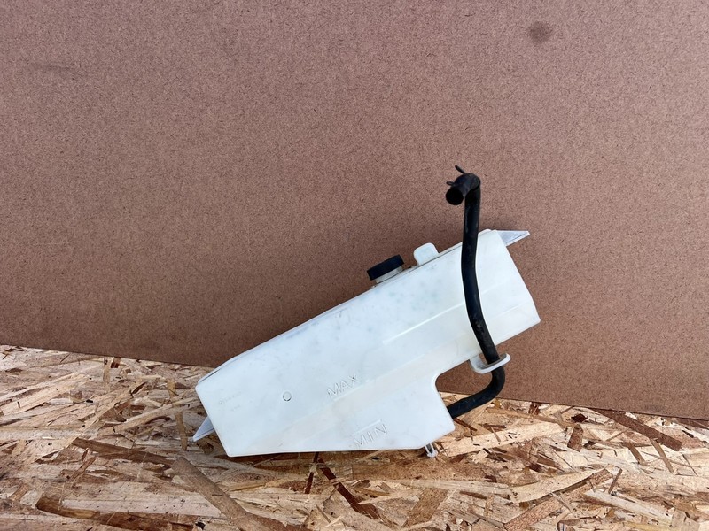 INFINITI M37 M56 Q70 2011-2019 OEM ENGINE COOLANT RESERVOIR RECOVERY TANK BOTTLE