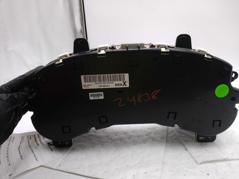 2005 Chevrolet Trailblazer Speedometer Gauge Green OEM 15238343 159k Miles