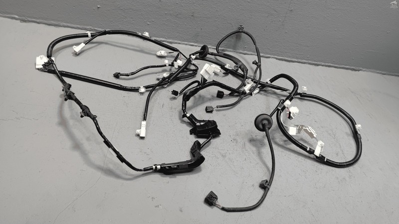 2018-2019 TOYOTA CAMRY XSE TRUNK LUGGAGE ROOM WIRING HARNESS WIRE OEM