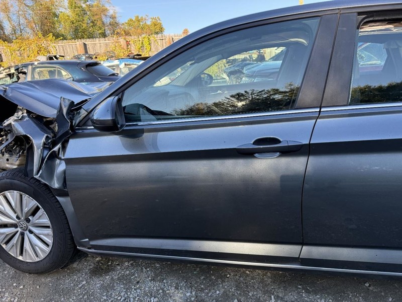 2019-2024 Volkswagen Jetta Left Driver Front Door Gray Has Some Plastic Melts