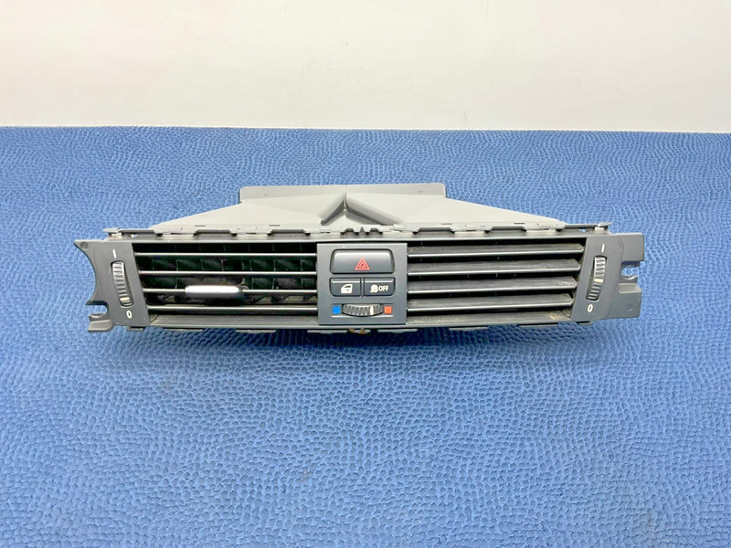 06–13 BMW E90 E92 E93 3-Series M3 Dashboard Center Fresh Air AC Vent Grille OEM