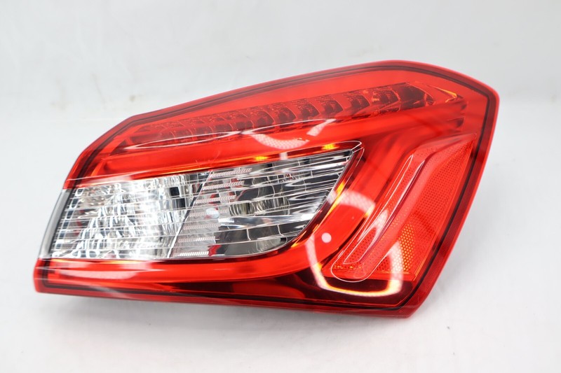 ✅2014-2017 Maserati Ghibli Rear Right Outer Taillight LED Taillamp On Quarter RH