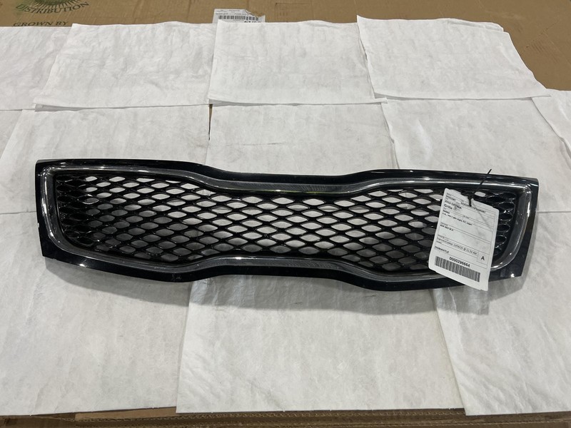 2015 KIA Optima Grille OEM Black Used with Scratches NJ25-21687-536868
