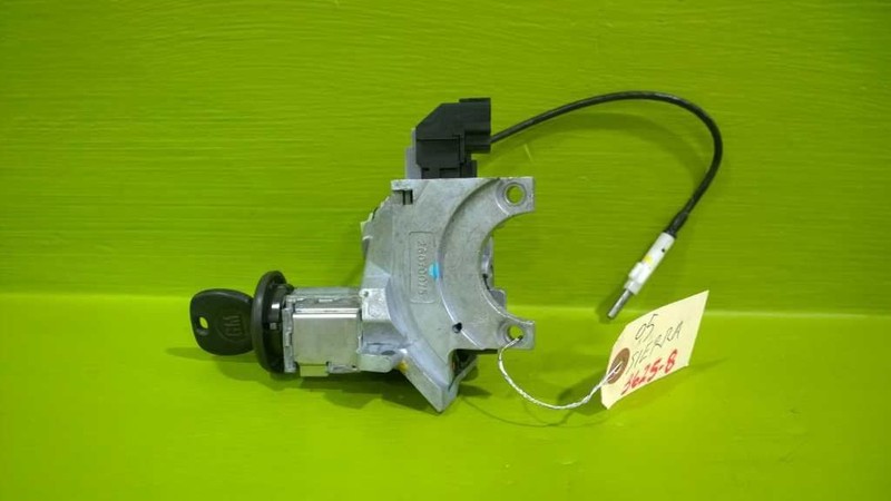 05 SIERRA IGNITION SWITCH CYLINDER HOUSING W/KEY OEM 3625-8