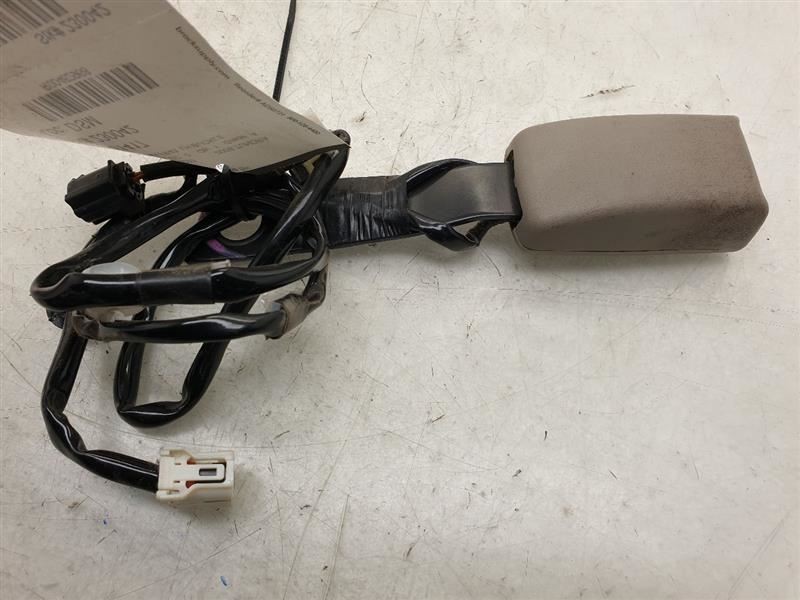 05-06 TOYOTA TUNDRA SR5 EXTRA CABDRIVER SIDE FRONT BELT BUCKLE