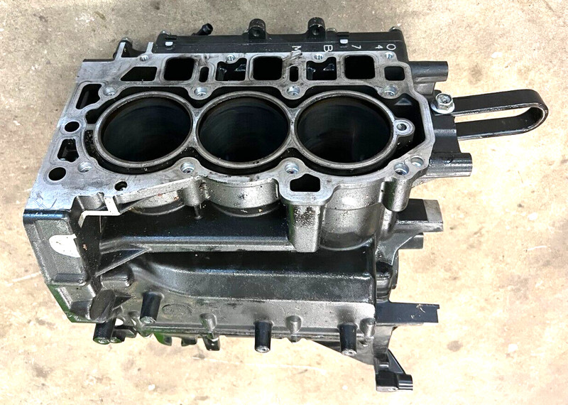 Mercury outboard 4 stroke 40 hp 50 hp 60 hp CYLINDER BLOCK 857015T6 FRESHWATER!