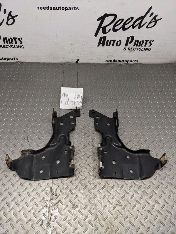OEM Rear Outer Bumper Bracket Set 15-19 Silverado Sierra 23112267 231122 1193997