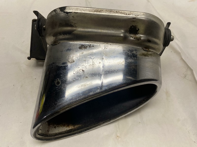 2006-2012 BENTLEY CONTINENTAL SEDAN RIGHT PASSENGER SIDE EXHAUST TIPS OEM