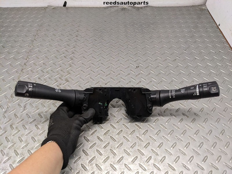 Column Switch Assembly Without Fog Lamps Fits 16-17 JUKE 1167050