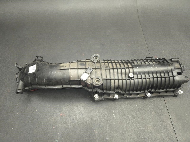 Intake Manifold 3.0L 2018 Mercedes E43 2760900442 2017